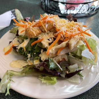 Quincys - House salad - Steakhouses Near Me - Leadville, Colorado