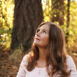 Reiki The Holy Gift - Working with Reiki brings balance and harmony to your energy body and opens your ability to perceive Divine guidance.