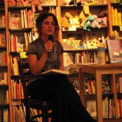 Marisa Handler - Reading from my book at Berkeley's Books Inc.