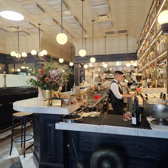 Petit Trois - French Near Me - Sherman Oaks, California Petit Trois - French Near Me - Sherman Oaks, California