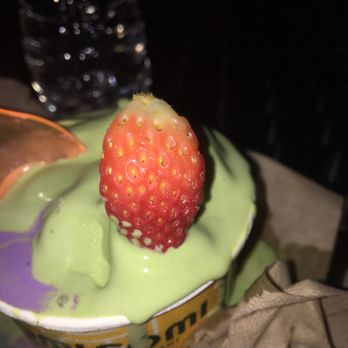 Somisomi - Tiny piece of strawberry and fast melting ice cream - Ice Cream & Frozen Yogurt Near Me - Sugar Land, Texas Somisomi - Tiny piece of strawberry and fast melting ice cream - Ice Cream & Frozen Yogurt Near Me - Sugar Land, Texas