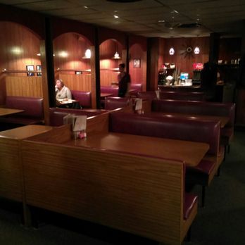 Carbone's Pizza - The dining area in Carbone's. - Pizza Near Me - Saint Paul, Minnesota