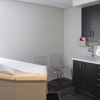 Advanced Gynecology - one our our exam rooms - Obstetricians & Gynecologists Near Me - Mount Prospect, Illinois Advanced Gynecology - one our our exam rooms - Obstetricians & Gynecologists Near Me - Mount Prospect, Illinois