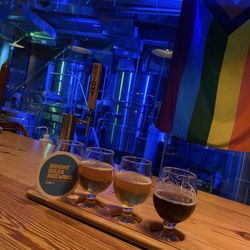 Bright Ideas Brewing - Flights before bites!