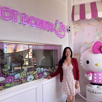 Hello Kitty Cafe - Cafes Near Me - Irvine, California