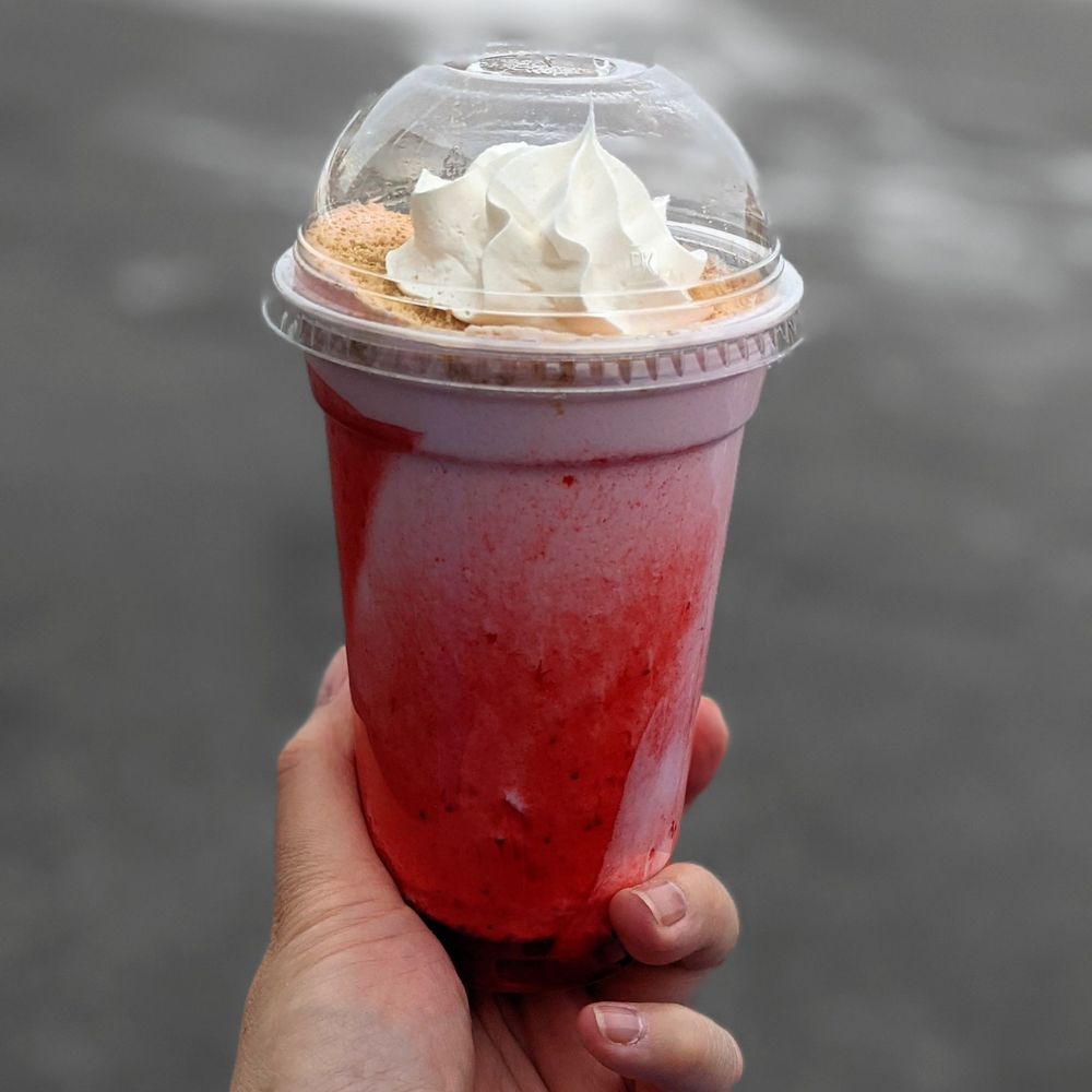Fast Eddie's - Medium strawberry shortcake wildshake - Fast Food Near Me - Cambridge, Ontario