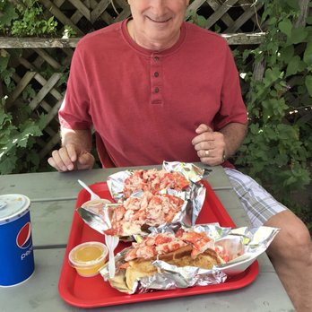 Red's Eats - Seafood Near Me - Wiscasset, Maine