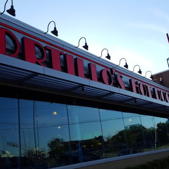 Portillo's Elgin - Hot Dogs Near Me - Elgin, Illinois