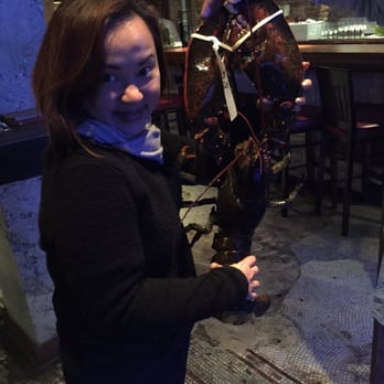 Burger & Lobster - 4.5 kg lobster - Seafood Near Me - London, XGL Burger & Lobster - 4.5 kg lobster - Seafood Near Me - London, XGL
