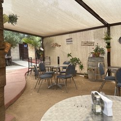 Allea - Outside eating area