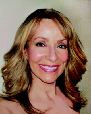 Karen Kurzdorfer, CHARLES RUTENBERG REALTY INC by null