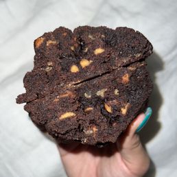 Dark Chocolate Peanut Butter Chip Cookie