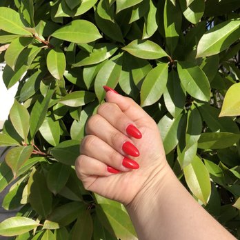 Leslies Nails - Nail Salons Near Me - Fresno, California