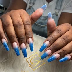 Golden Nail Bar - Ready for go to beach!