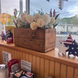 Oatleys II - Americana decor