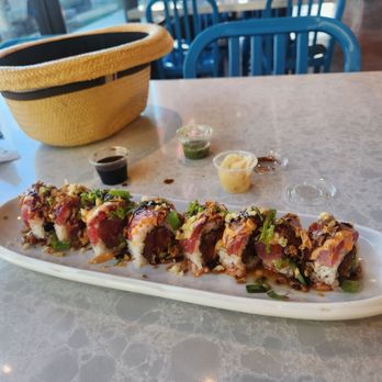BistroDk - Epic roll - so good!!!! - Ramen Near Me - Los Angeles, California BistroDk - Epic roll - so good!!!! - Ramen Near Me - Los Angeles, California