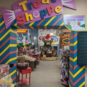 The Big Apple - Treat Shoppe - Bakeries Near Me - Colborne, Ontario The Big Apple - Treat Shoppe - Bakeries Near Me - Colborne, Ontario