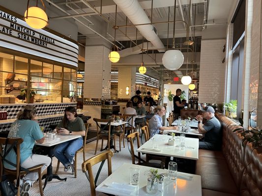 Little Duck Diner by null