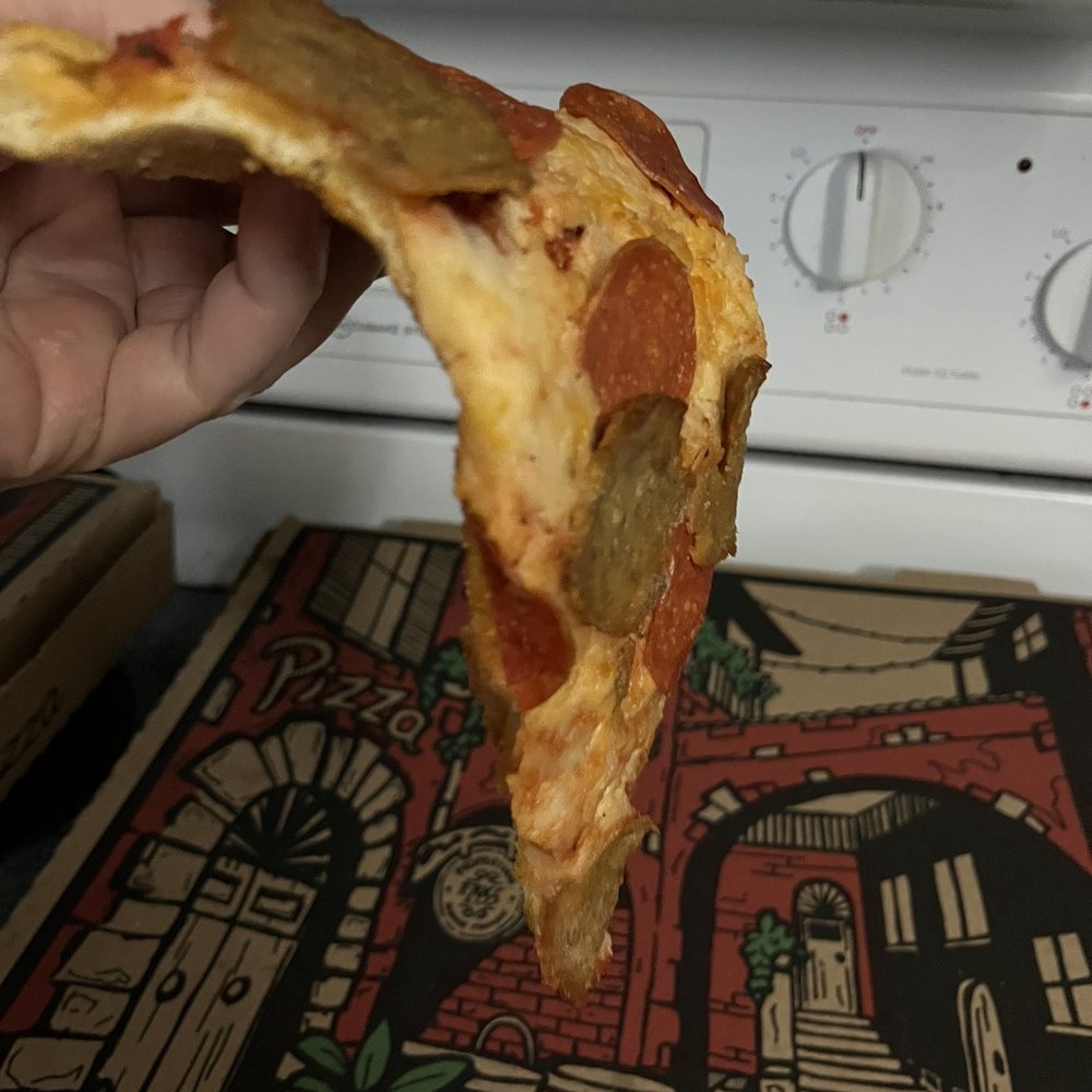 Lucky's Pizza - Cold, limp and soggy cardboard/styrofoam tasting crust, just terrible! - Pizza Near Me - Surprise, Arizona Lucky's Pizza - Cold, limp and soggy cardboard/styrofoam tasting crust, just terrible! - Pizza Near Me - Surprise, Arizona