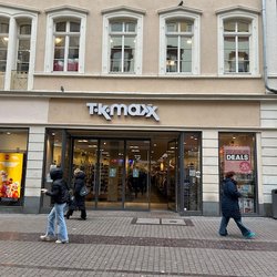 TK Maxx - Exterior.