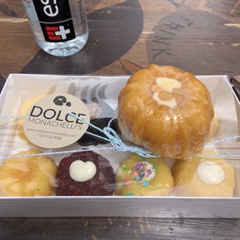 Dolce Monachelli's - Butter Beer and sampler box - Bakeries Near Me - Fullerton, California