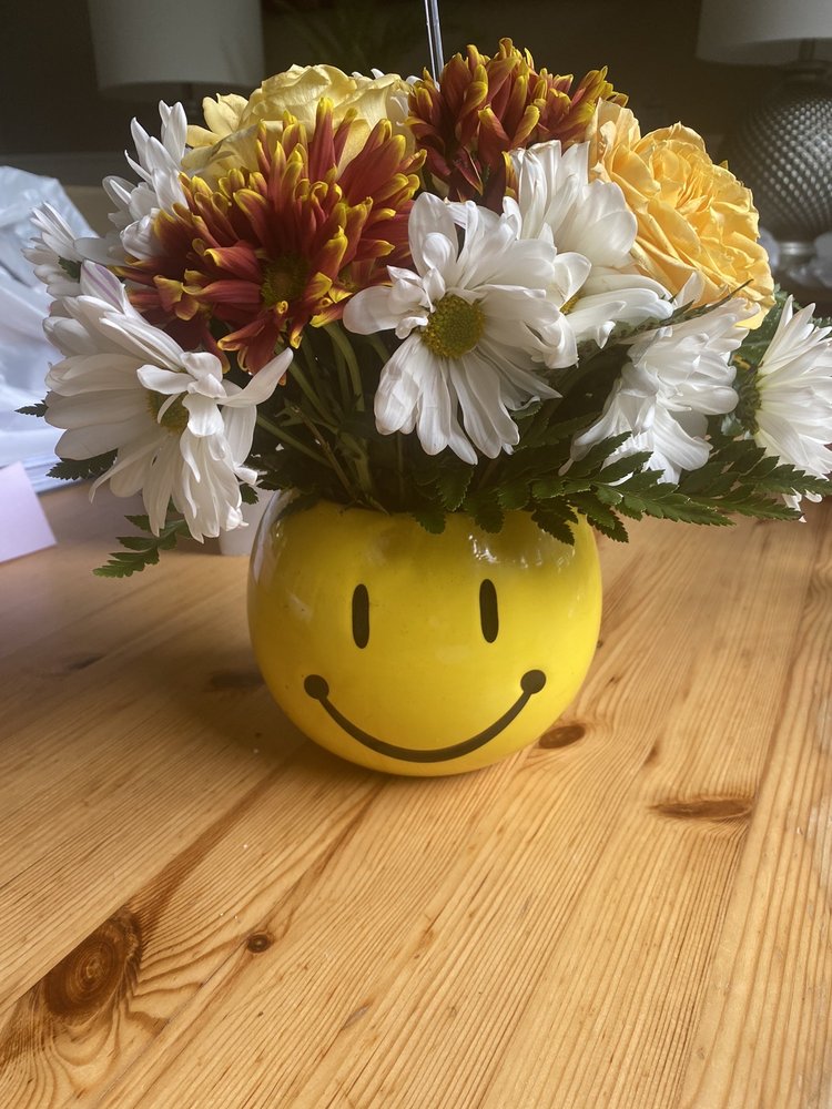 MEMORIAL FLORISTS, GREENHOUSE, & FLOWER DELIVERY Updated October 2024