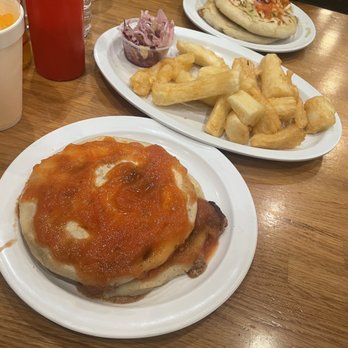 Los Chorros - Salvadoran Near Me - Inglewood, California