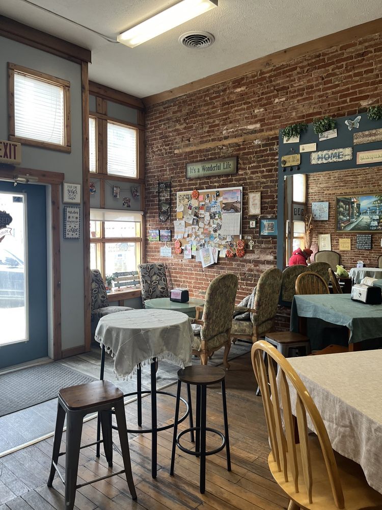 Mimi's Cafe Logo
