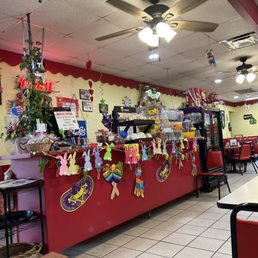 Cashier station