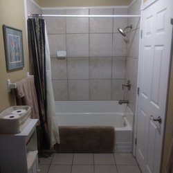 A Glacier Walk Bed & Breakfast - Queen bathroom