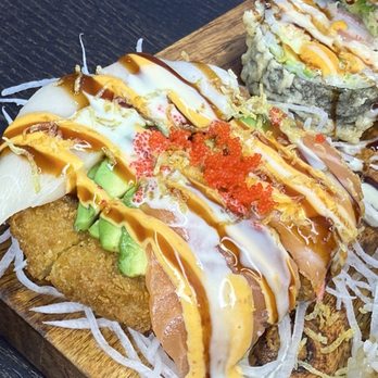Aira Sushi - Japanese Near Me - Richmond Hill, Ontario