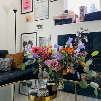 Solabee Flowers & Botanicals - June florist's choice bouquet - Florists Near Me - Portland, Oregon