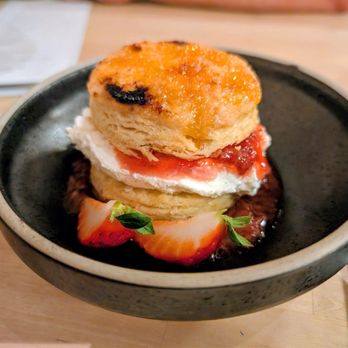 Betty - Crème brûlée strawberry shortcake - Wine Bars Near Me - Sacramento, California