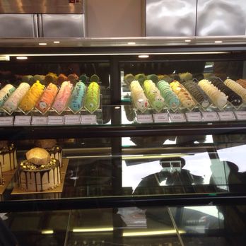 Daan Go Cake Lab - Desserts Near Me - Toronto, Ontario