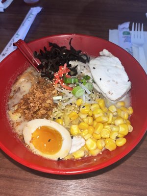 Poke Burri / Lifting Noodles Ramen by null