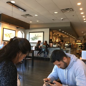 Starbucks - Coffee & Tea Near Me - Worcester, Massachusetts