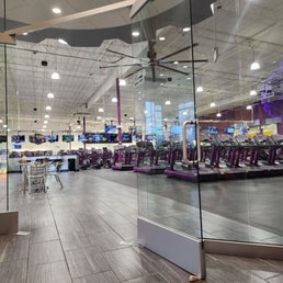 Exterior photo of Planet Fitness - Tucson, Arizona Exterior photo of Planet Fitness - Tucson, Arizona