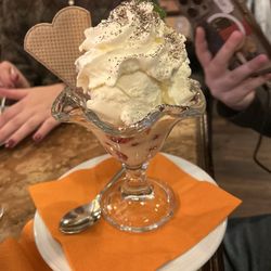 Paulaners - Phenomenal strawberries and cream