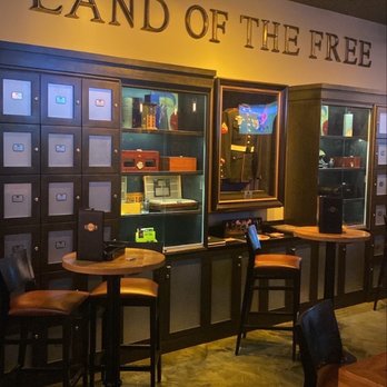 Admiral Cigar Club - Seating area with nice decor. - Beer, Wine & Spirits Near Me - Orlando, Florida Admiral Cigar Club - Seating area with nice decor. - Beer, Wine & Spirits Near Me - Orlando, Florida