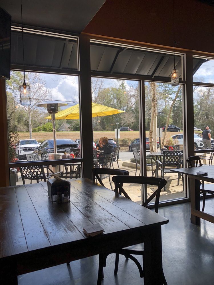Smitty's Taphouse & Grill