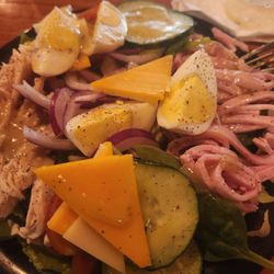 Bavarian Lounge - Chefs Salad