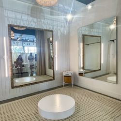LUV Bridal - Orange County - Dressing room