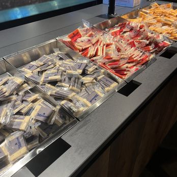 Tillamook Creamery - Cheese samples - Cheese Shops Near Me - Tillamook, Oregon