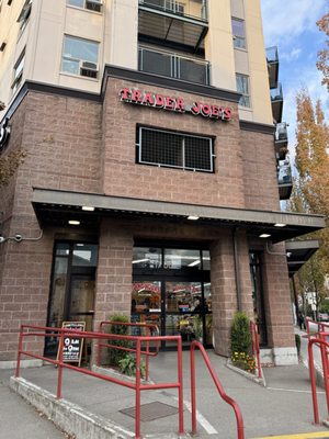 Trader Joe's by null