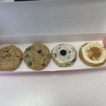 Crumbl - Woodhaven - Cookies- monster, Oreo, and New York cheesecake - Bakeries Near Me - Woodhaven, Michigan Crumbl - Woodhaven - Cookies- monster, Oreo, and New York cheesecake - Bakeries Near Me - Woodhaven, Michigan
