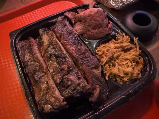 Copper Top BBQ by null