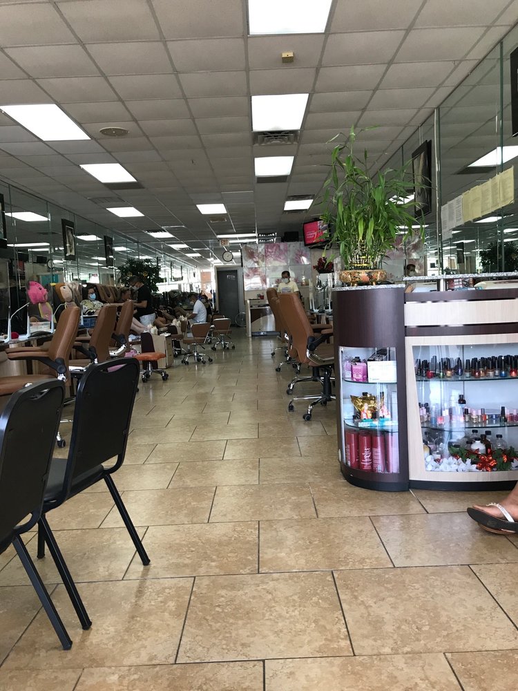 DALTON NAIL Updated May 2024 1337 W Walnut Ave, Dalton,