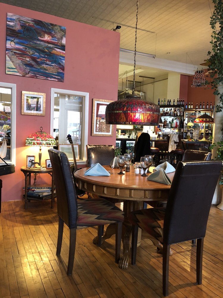 WALL STREET GALLERY AND BISTRO Updated June 2024 14 Photos 14 Brodhead St, Mazomanie