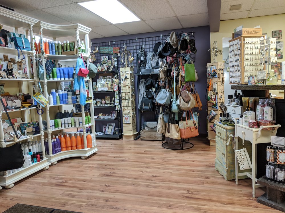 SALON RETRO 32 Photos 713 SE Everett Mall Way, Everett, Washington