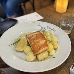 Stockholms Gästabud - Buttered salmon